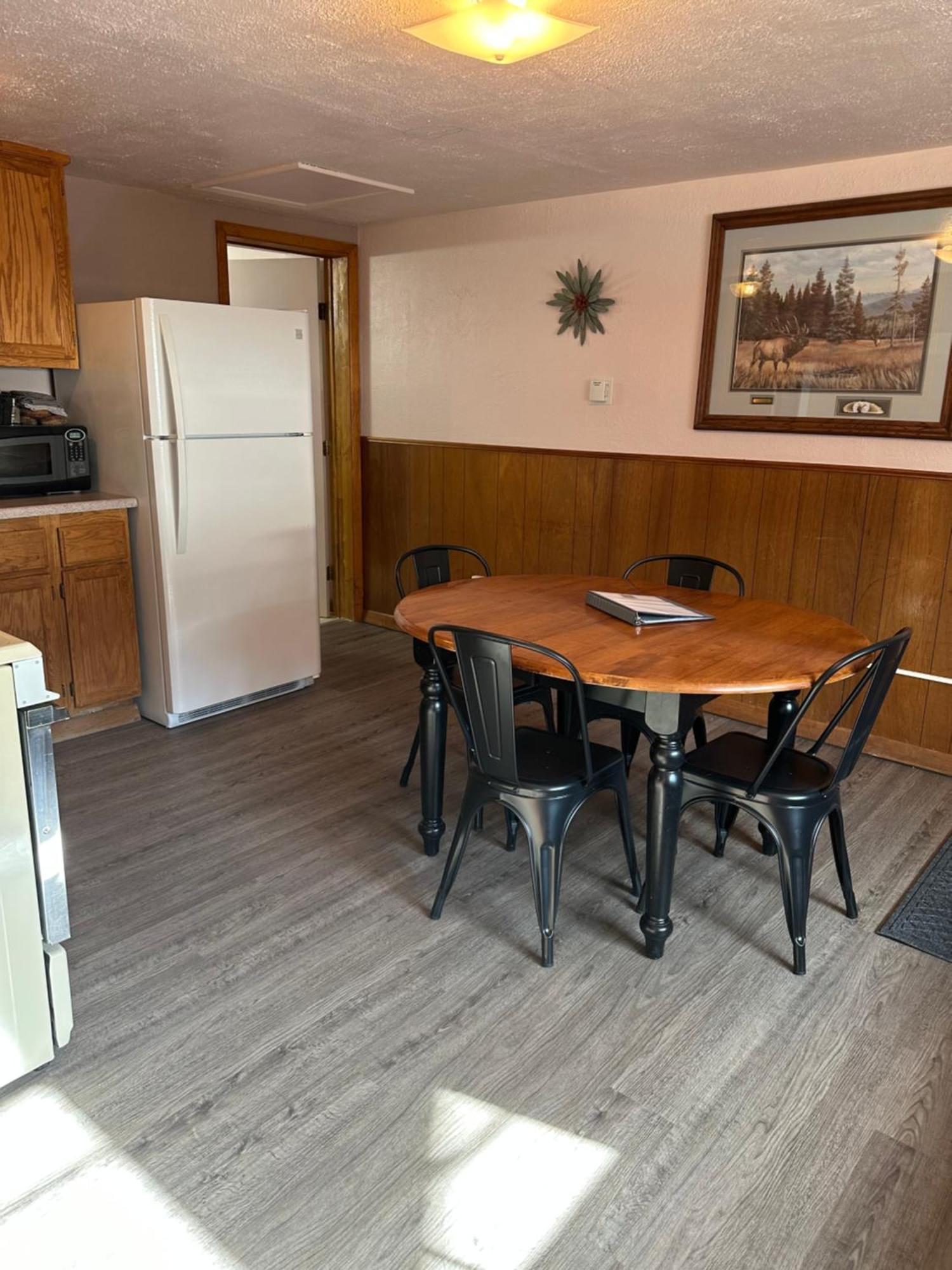 רד ריבר Deer Lodge חדר תמונה