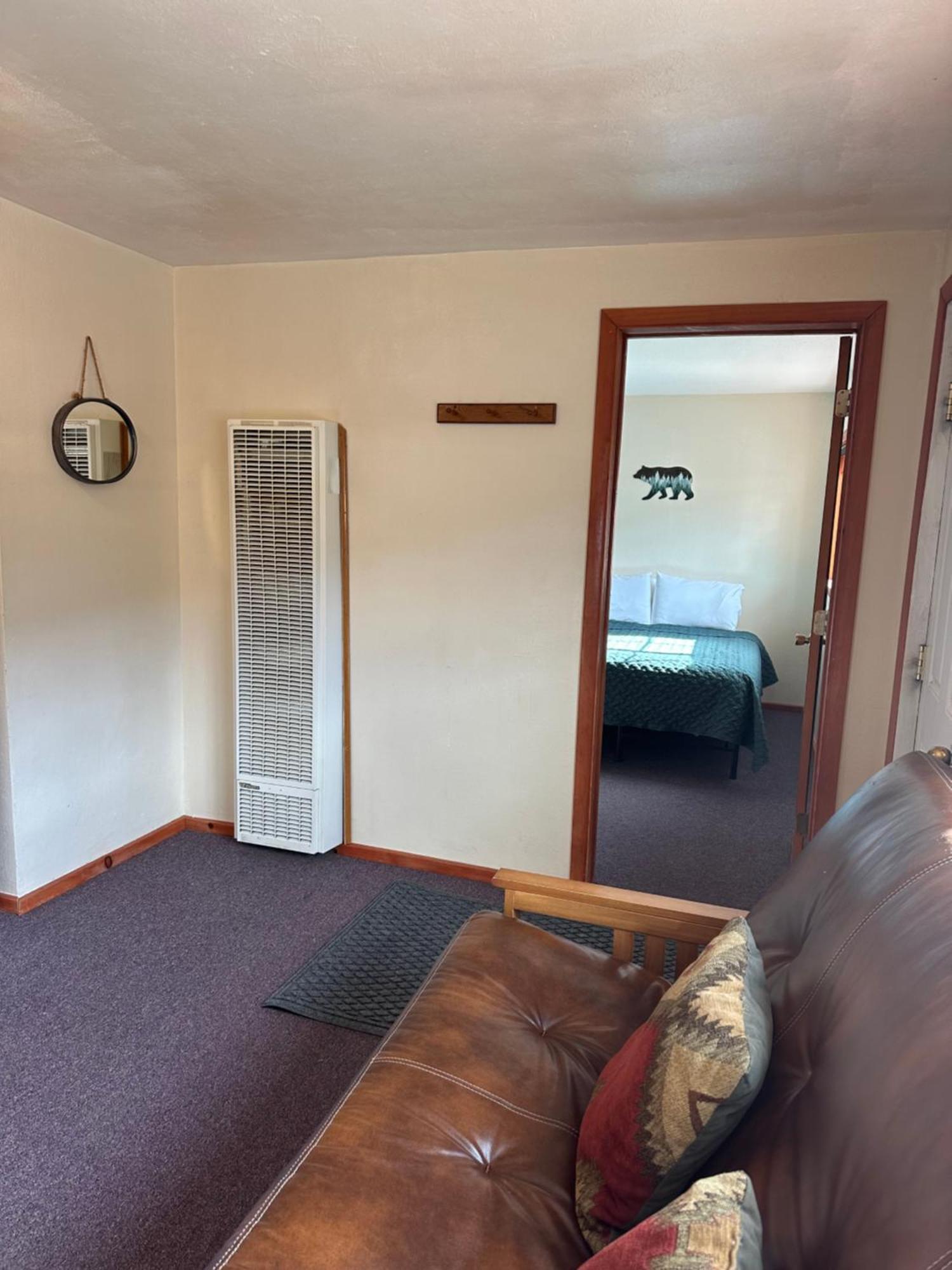 רד ריבר Deer Lodge חדר תמונה